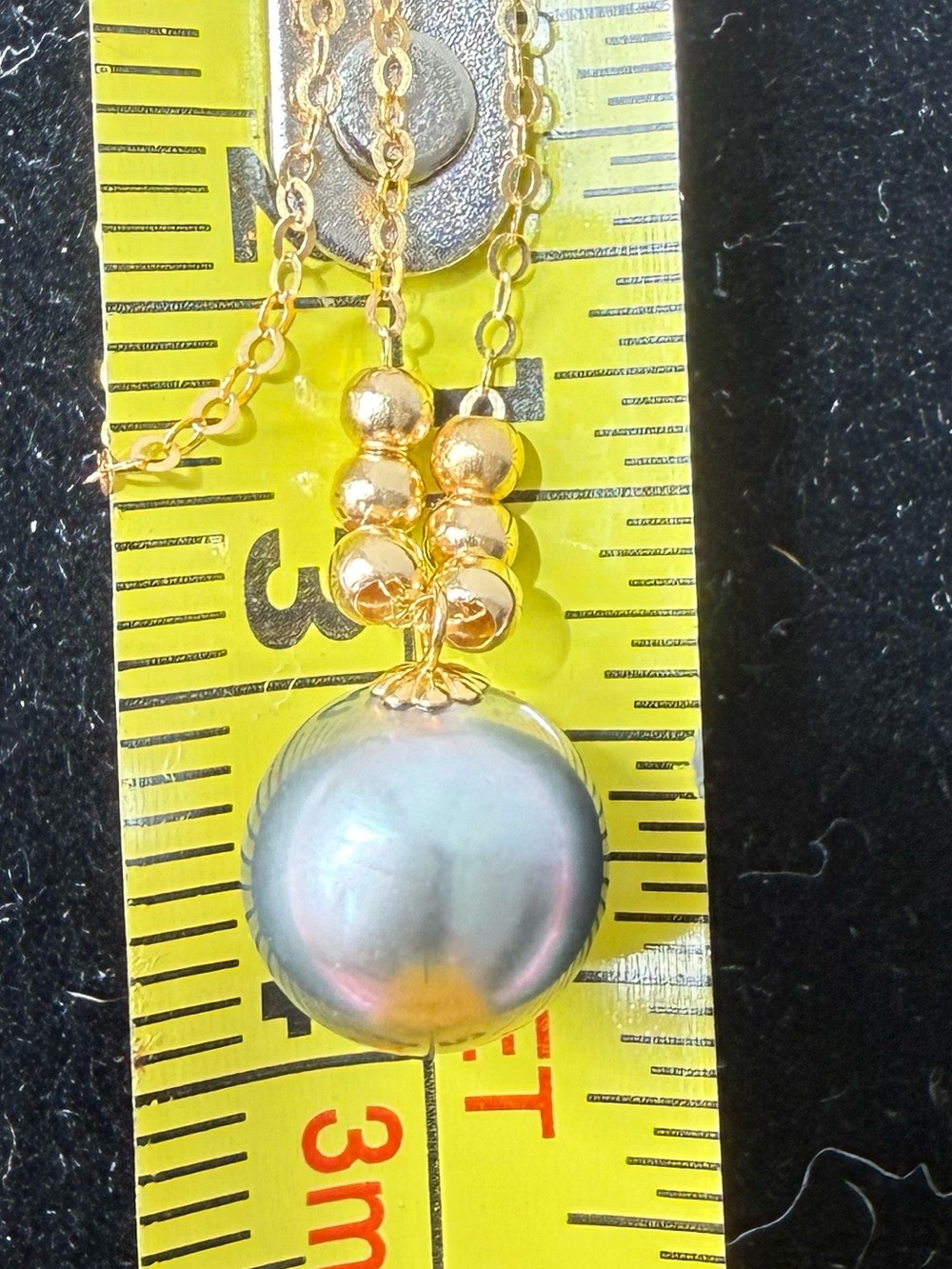 Solid 18k Necklace (18”) and High Lustre Peacock Tahitian  Pearl (9mm) - Picture 6 of 6
